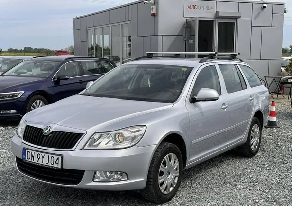 dolnośląskie Skoda Octavia cena 22900 przebieg: 230000, rok produkcji 2012 z Wojkowice